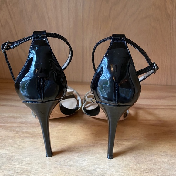 Charles David Black and Beige Patent Leather Heels - Picture 3 of 5